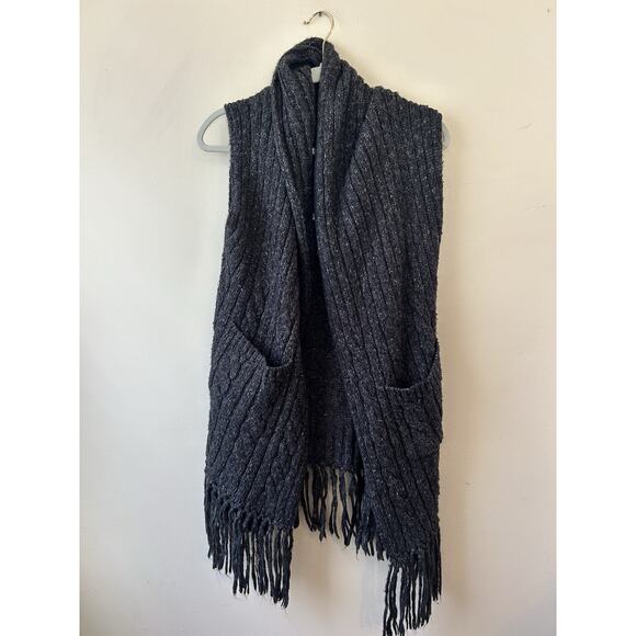 Cabi Fringe Wool Blend Sweater Vest Women M Gray Charcoal Boho Cozy Layering - Picture 3 of 13